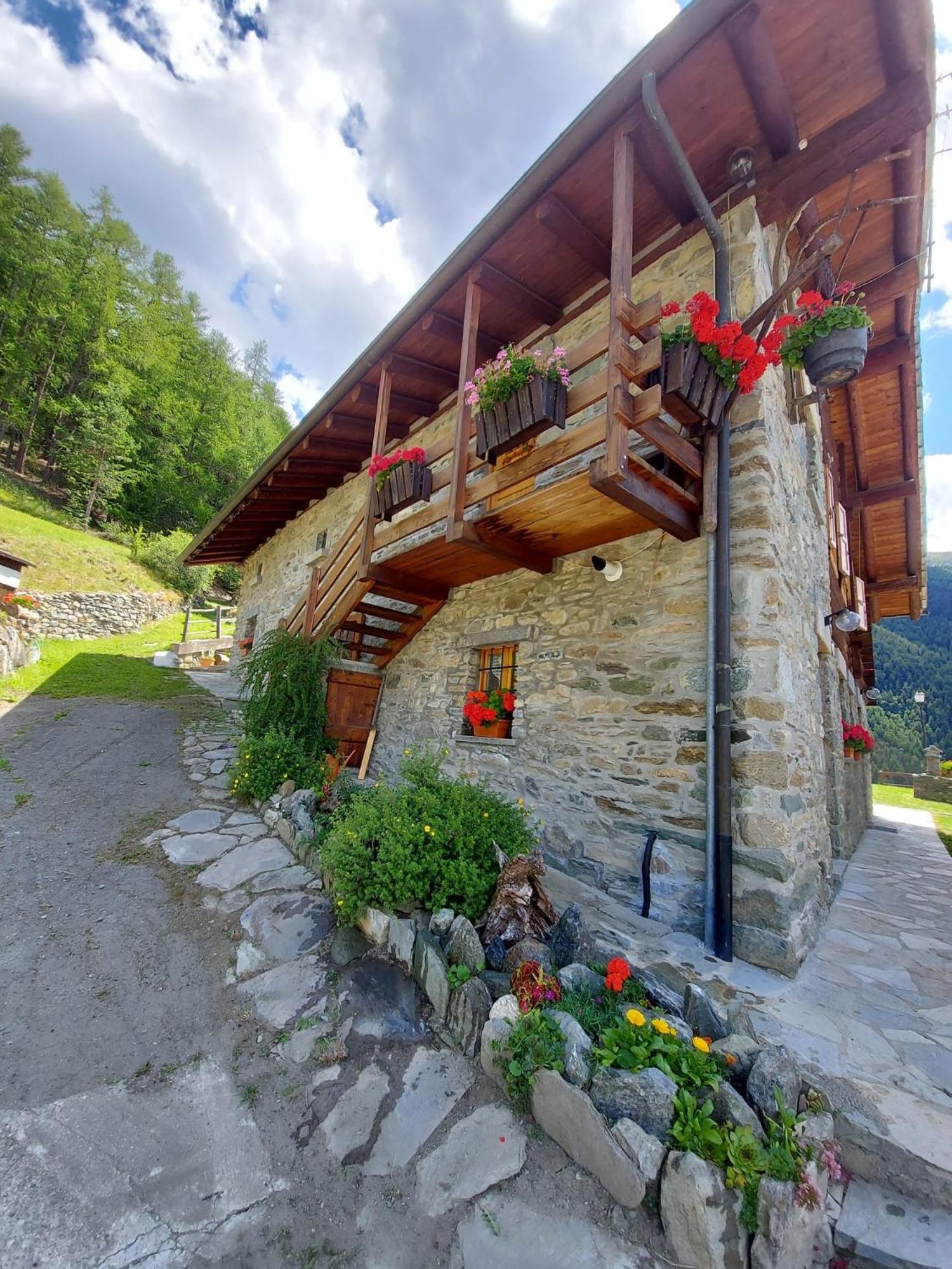 Monolocale Di Montagna ξενώνας Gressan Εξωτερικό φωτογραφία